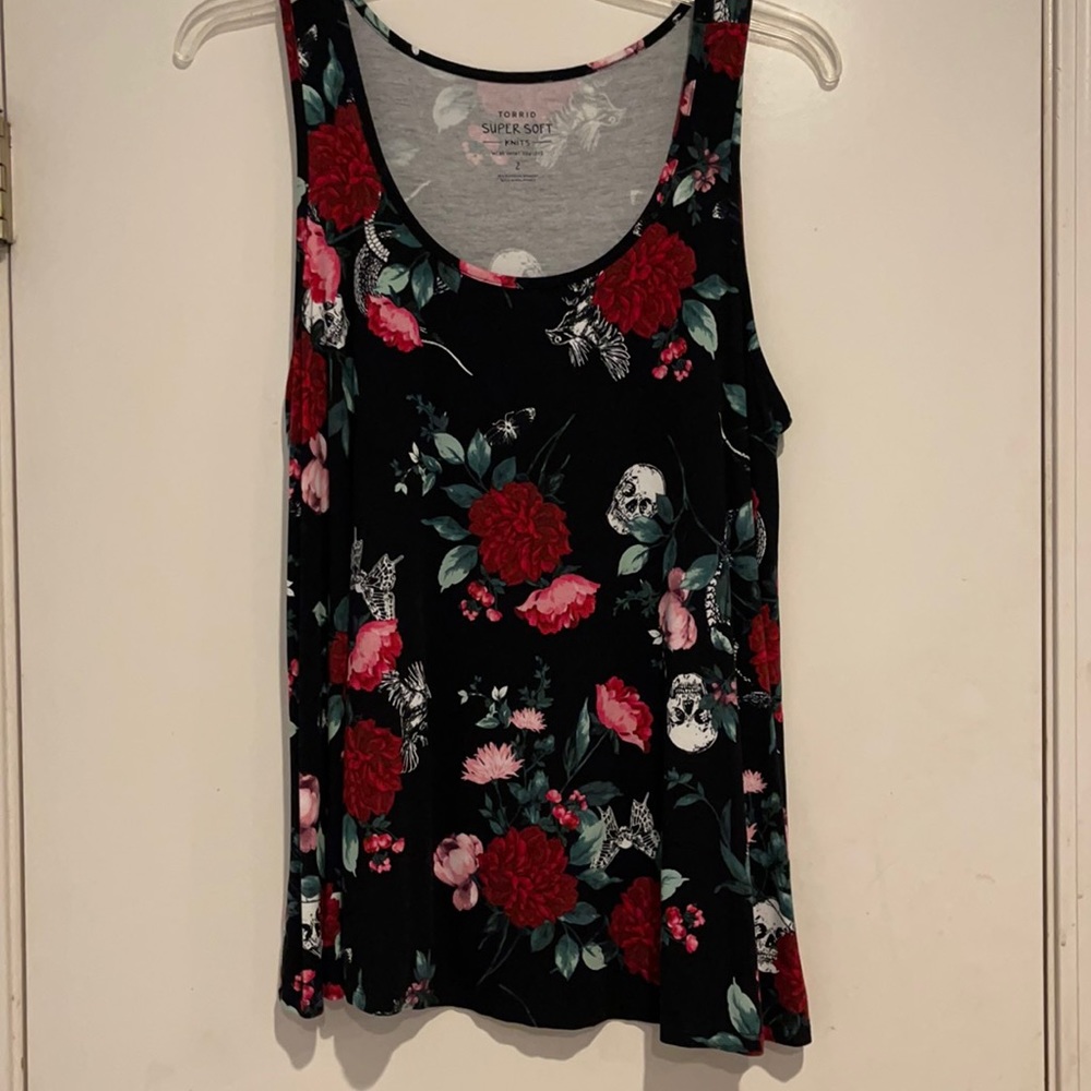 Torrid size 2 Tank top